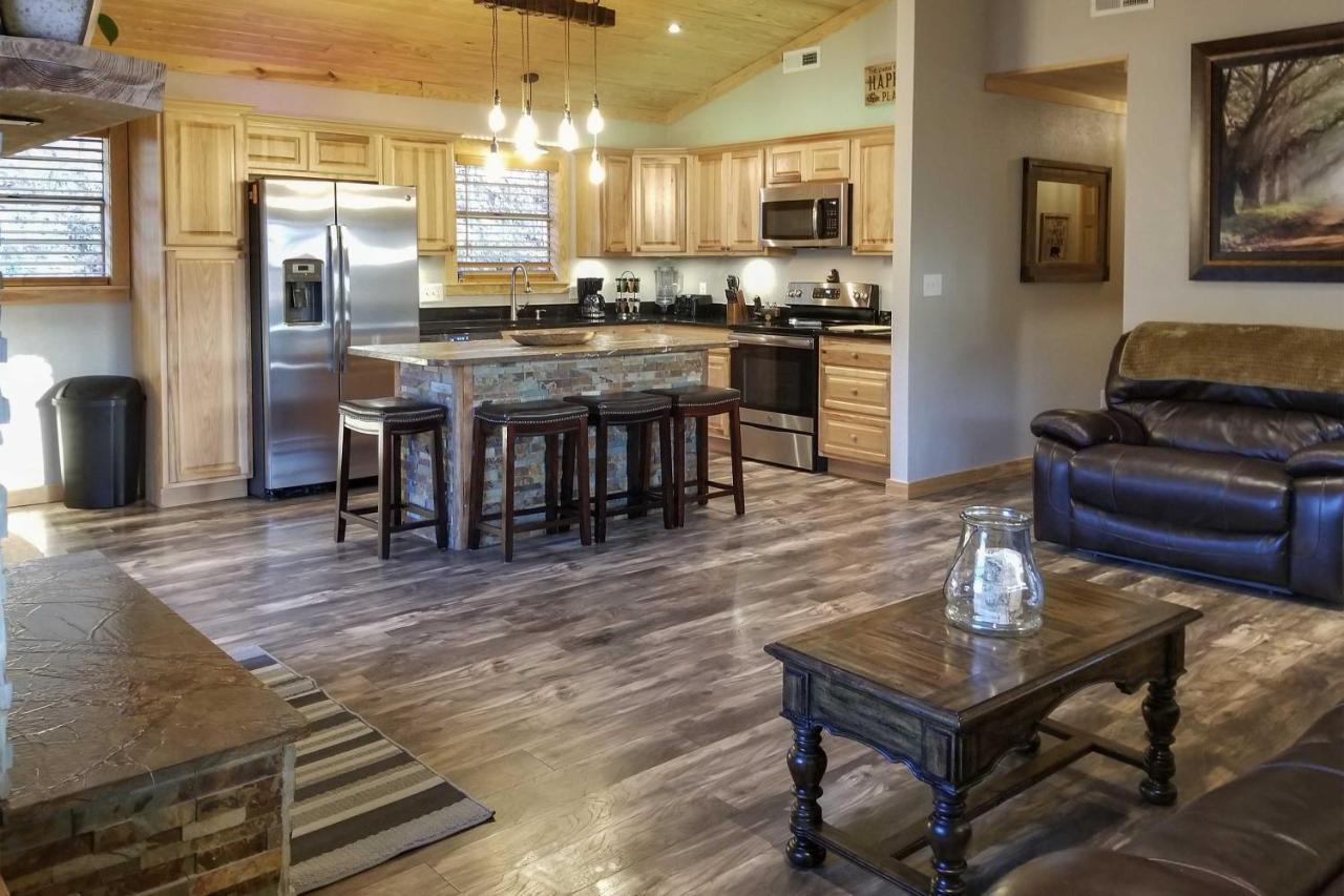 Secluded Cabin With Hot Tub, 3 Mi To Pigeon Forge! Sevierville Esterno foto