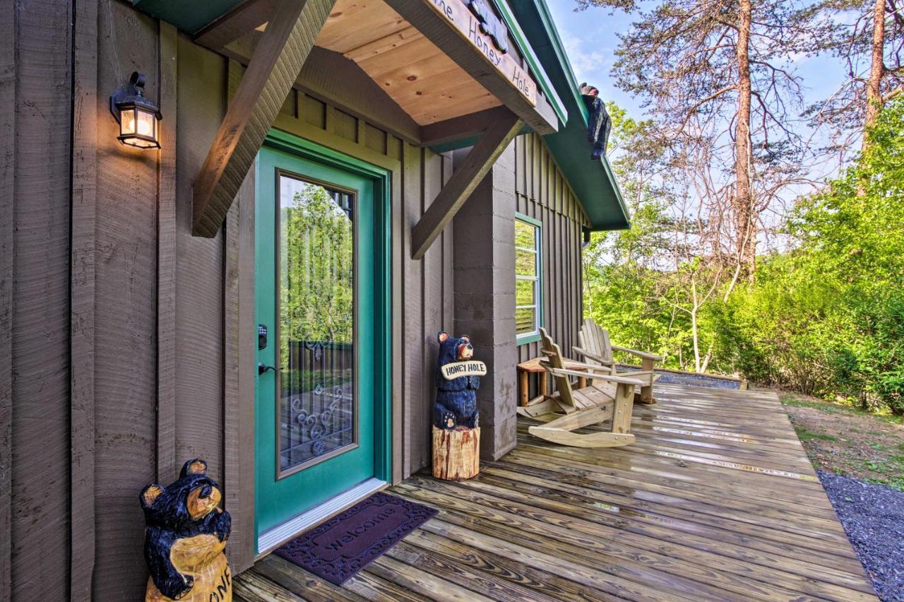 Secluded Cabin With Hot Tub, 3 Mi To Pigeon Forge! Sevierville Esterno foto
