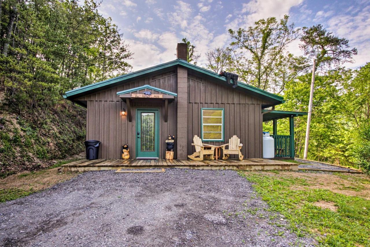 Secluded Cabin With Hot Tub, 3 Mi To Pigeon Forge! Sevierville Esterno foto