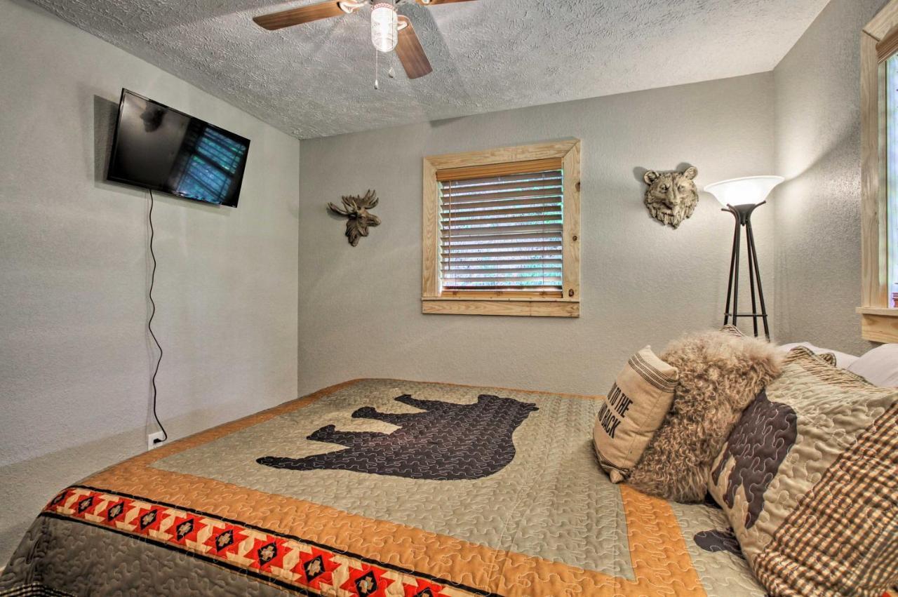 Secluded Cabin With Hot Tub, 3 Mi To Pigeon Forge! Sevierville Esterno foto